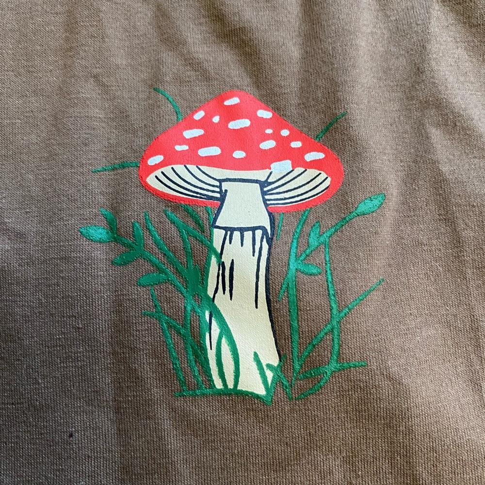 mushroom halter top - Picture 2 of 3